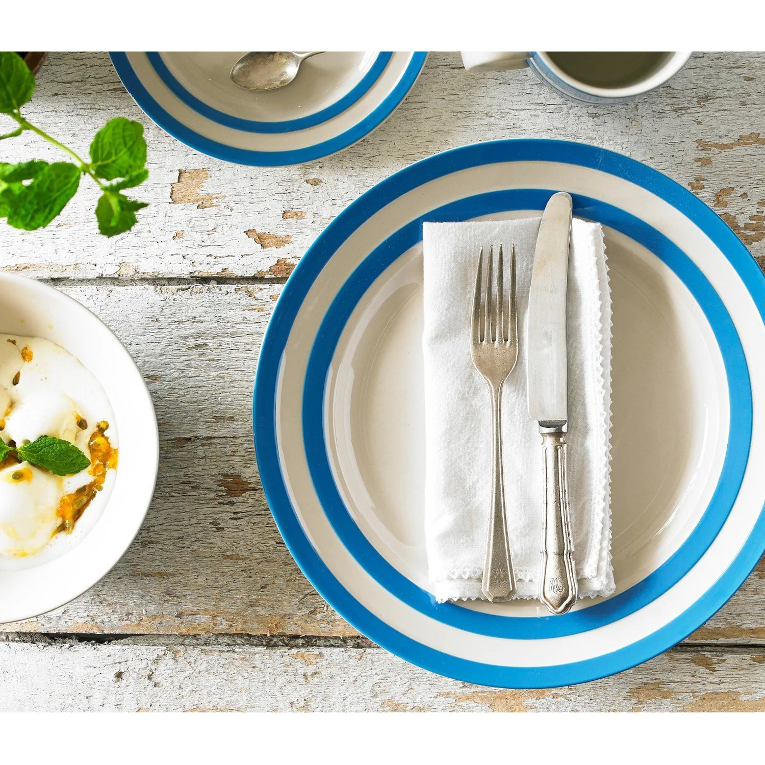 Cornishware Blue Lunch Plate 24.5cm - Image 2