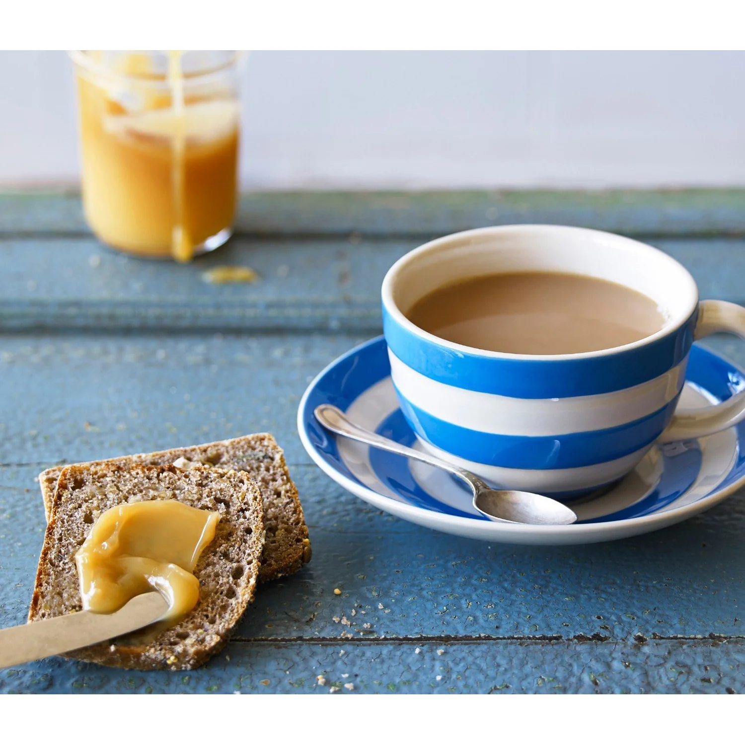 Cornishware Breakfast Cup and Saucer 12oz - Image 2