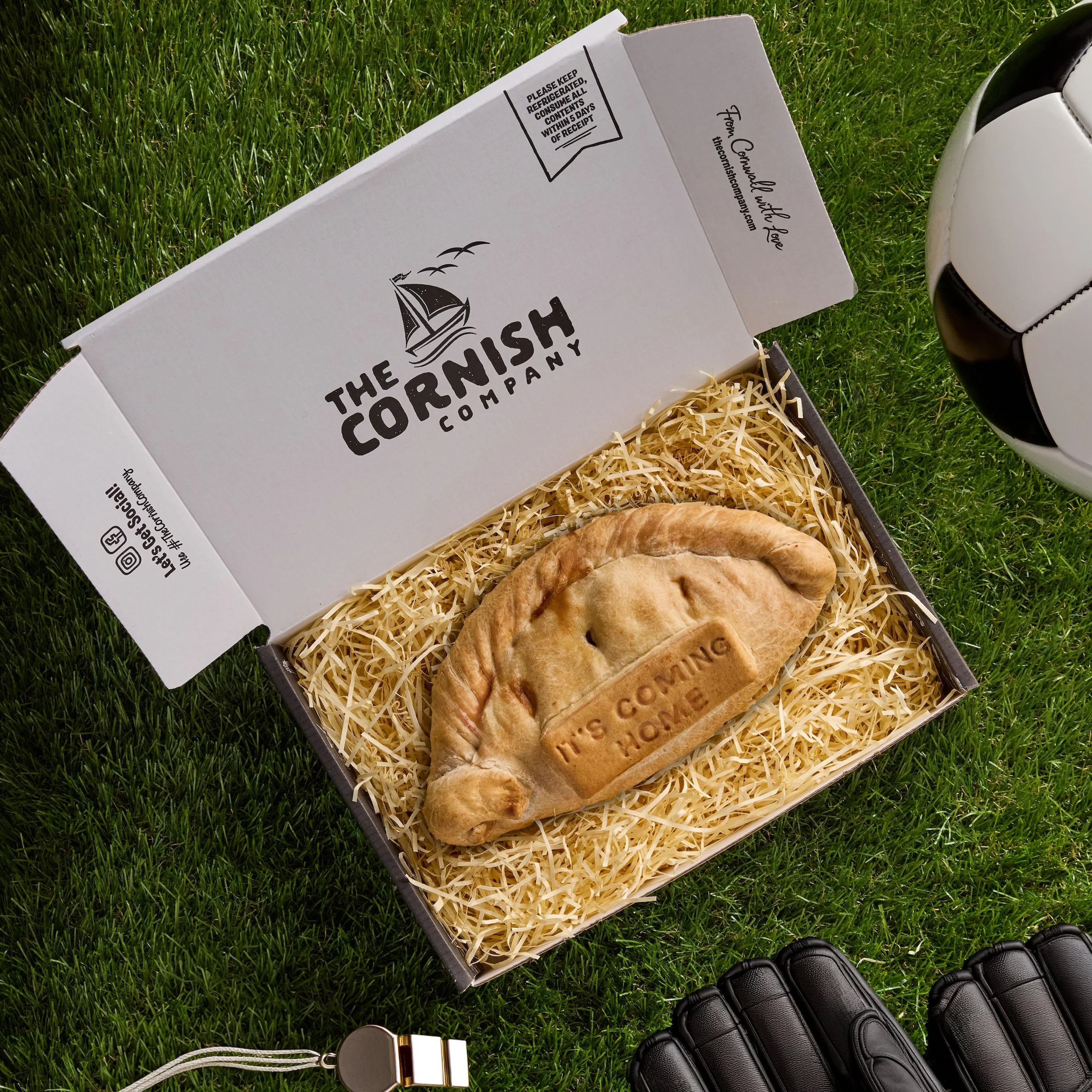“It’s Coming Home” Extra Large Cornish Steak Pasty - Image 3