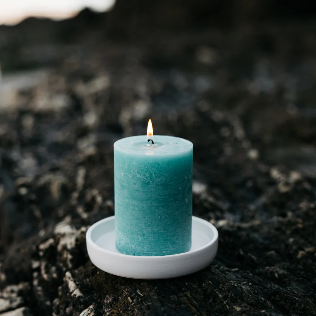 Sea Moss & Driftwood Fragranced Coloured Pillar - Image 2