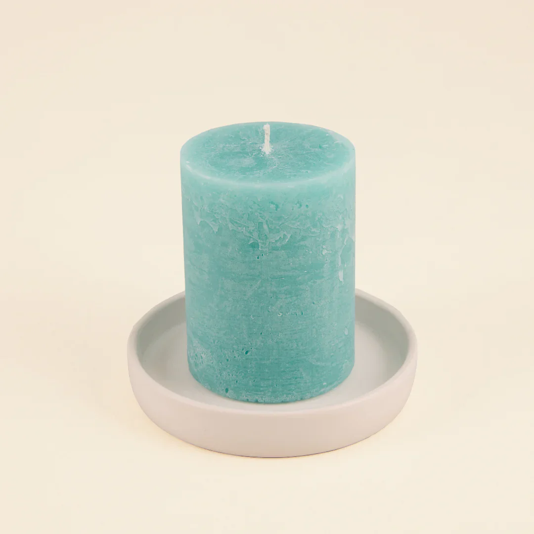 Sea Moss & Driftwood Fragranced Coloured Pillar - Image 3