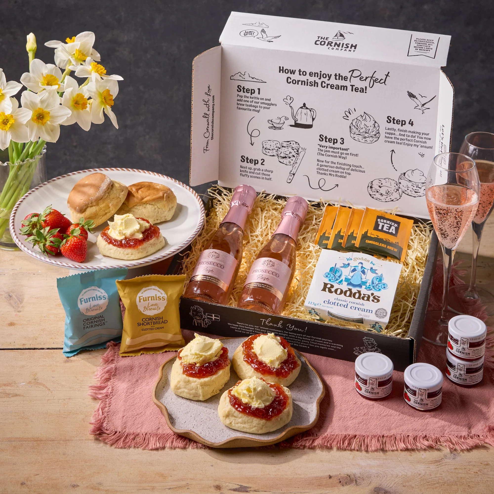 The Rose Prosecco Cream Tea Hamper - Image 3